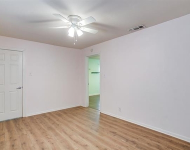 4713 Kilpatrick Avenue - Photo Thumbnail 16