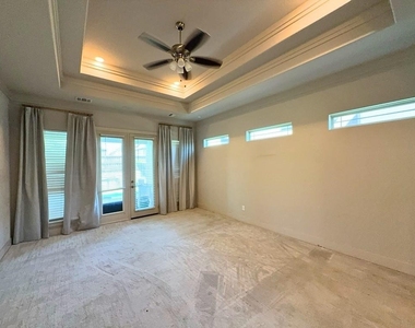 2151 Lassen Drive - Photo Thumbnail 9