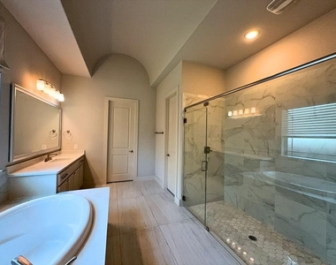 2151 Lassen Drive - Photo Thumbnail 10
