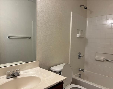 1657 S Knight Trail - Photo Thumbnail 15