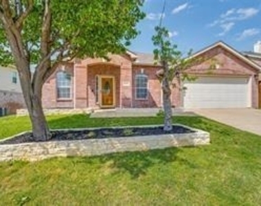 9308 Yorktown Street - Photo Thumbnail 2