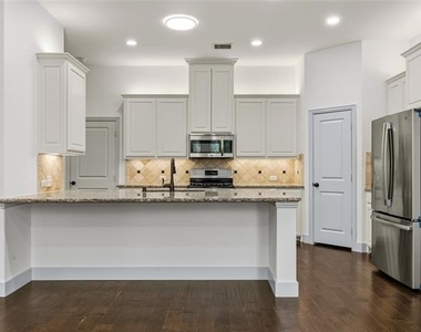 3922 Canton Jade Way - Photo Thumbnail 3