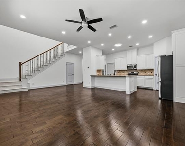 3922 Canton Jade Way - Photo Thumbnail 2