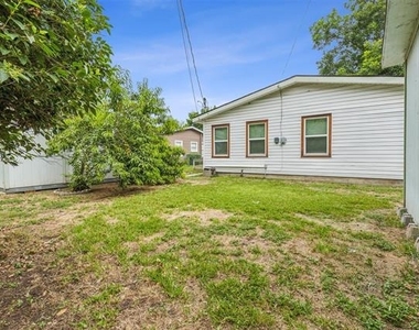5805 Tracyne Drive - Photo Thumbnail 21
