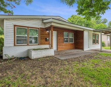5805 Tracyne Drive - Photo Thumbnail 3
