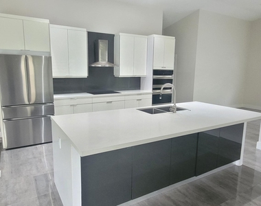 5460 Hawkes Bluff Avenue - Photo Thumbnail 2