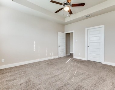 41 Kramer Lane - Photo Thumbnail 6