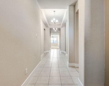 41 Kramer Lane - Photo Thumbnail 17