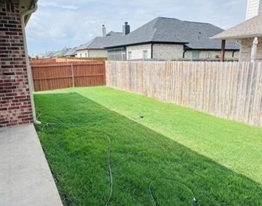 1419 Ascot Avenue - Photo Thumbnail 5