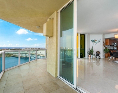 2650 Lake Shore Drive - Photo Thumbnail 36