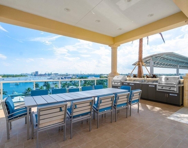 2650 Lake Shore Drive - Photo Thumbnail 40