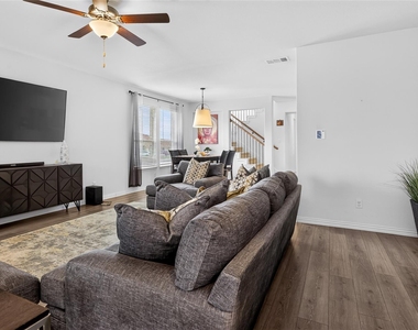 4829 Porque Court - Photo Thumbnail 13