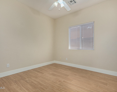 3556 N 143rd Lane - Photo Thumbnail 18