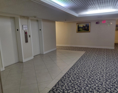 1010 S Ocean Boulevard - Photo Thumbnail 4