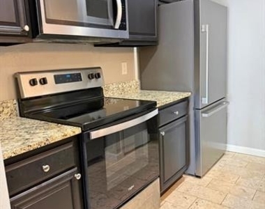 8601 Park Lane - Photo Thumbnail 5