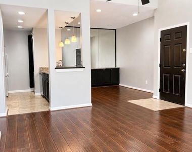 8601 Park Lane - Photo Thumbnail 2