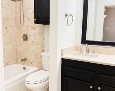 8601 Park Lane - Photo Thumbnail 10