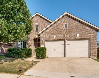 929 Green Coral Drive - Photo Thumbnail 1