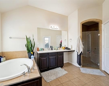 929 Green Coral Drive - Photo Thumbnail 18