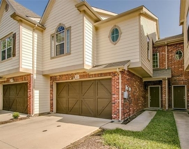 1041 Colonial Drive - Photo Thumbnail 2