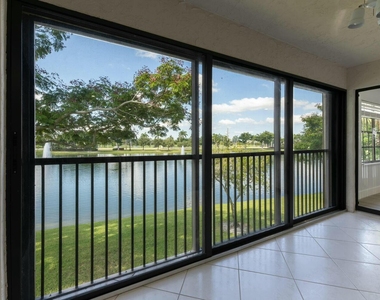 22791 Trelawny Terrace - Photo Thumbnail 2