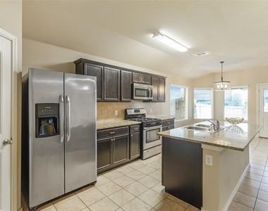 6353 Seagull Lane - Photo Thumbnail 6