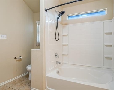 6353 Seagull Lane - Photo Thumbnail 15