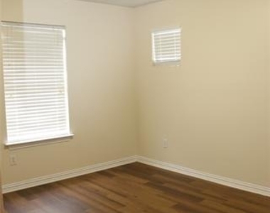 629 Park Place Drive - Photo Thumbnail 12