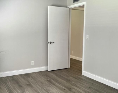 4849 Sable Pine Circle - Photo Thumbnail 7