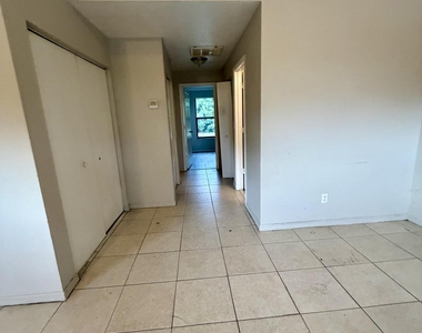 5205 Se Primrose Way - Photo Thumbnail 6