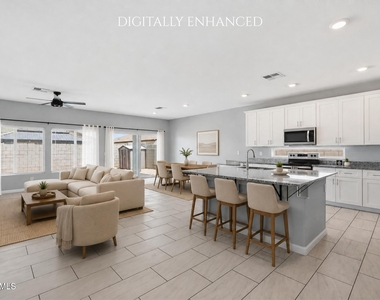1692 W Aztec Drive - Photo Thumbnail 2