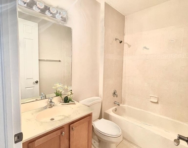 870 Marina Del Ray Lane - Photo Thumbnail 8