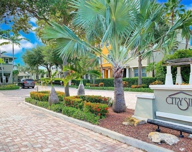 870 Marina Del Ray Lane - Photo Thumbnail 13