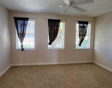 870 Marina Del Ray Lane - Photo Thumbnail 6
