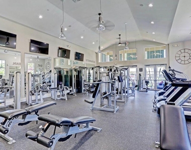 870 Marina Del Ray Lane - Photo Thumbnail 17