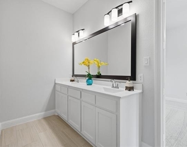 4017 Alpine Street - Photo Thumbnail 11