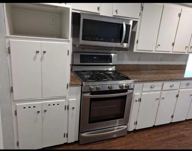 7303 Bucknell Drive - Photo Thumbnail 2