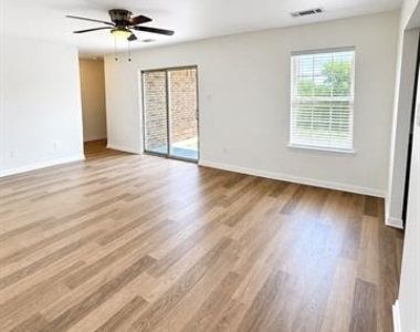 6120 Lumley - Photo Thumbnail 2
