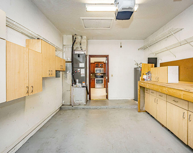 10704 Oak Bend Way - Photo Thumbnail 37