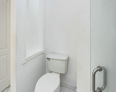 10704 Oak Bend Way - Photo Thumbnail 23