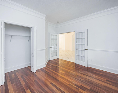 10704 Oak Bend Way - Photo Thumbnail 34