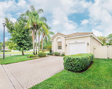 10704 Oak Bend Way - Photo Thumbnail 5