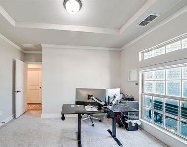 727 Stearman Lane - Photo Thumbnail 28
