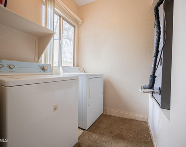 1411 E Orangewood Avenue - Photo Thumbnail 20