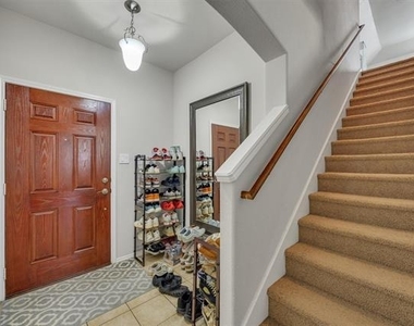200 Shadybrook Drive - Photo Thumbnail 4