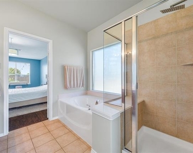 200 Shadybrook Drive - Photo Thumbnail 26