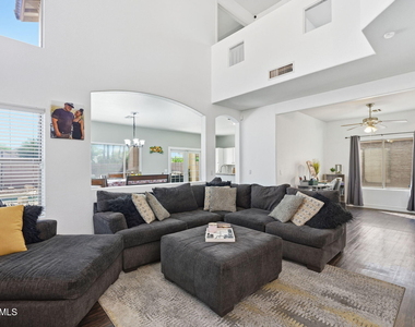 2033 N 107th Drive - Photo Thumbnail 2