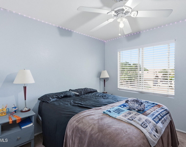 2033 N 107th Drive - Photo Thumbnail 16