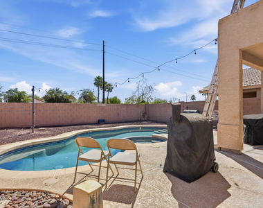 2033 N 107th Drive - Photo Thumbnail 26