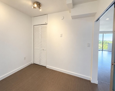2020 Ne 135th Street - Photo Thumbnail 20